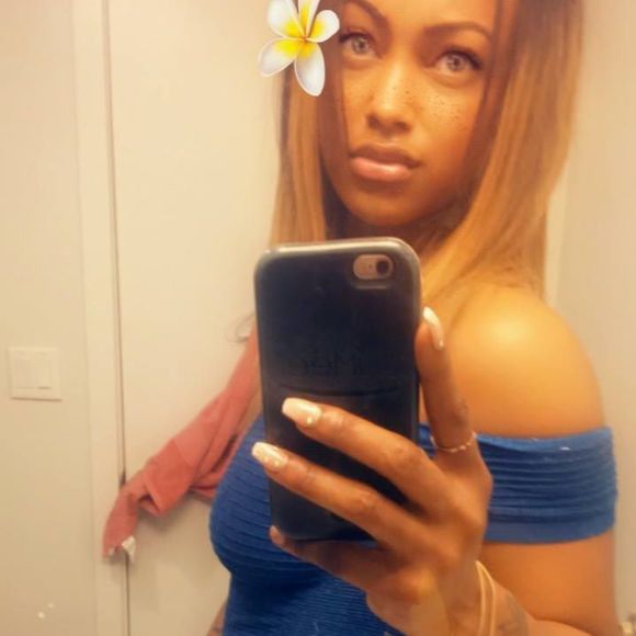 Meet your Posher, Cherae - Picture 1 of 1